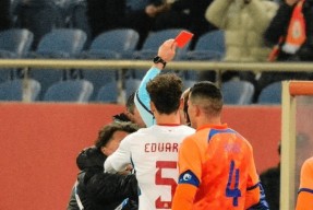 开云sports-里尔客场击败亚眠，赢得关键胜利(rollinginthedeep意思)