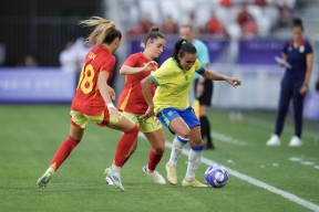 开云sports-包含激情碰撞！女子足球比赛引爆激情的词条