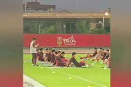 开云体育app-队员伤停消息:富力主力中场或将缺阵恒大大战() 第1张 开云体育app-队员伤停消息:富力主力中场或将缺阵恒大大战() 第1张