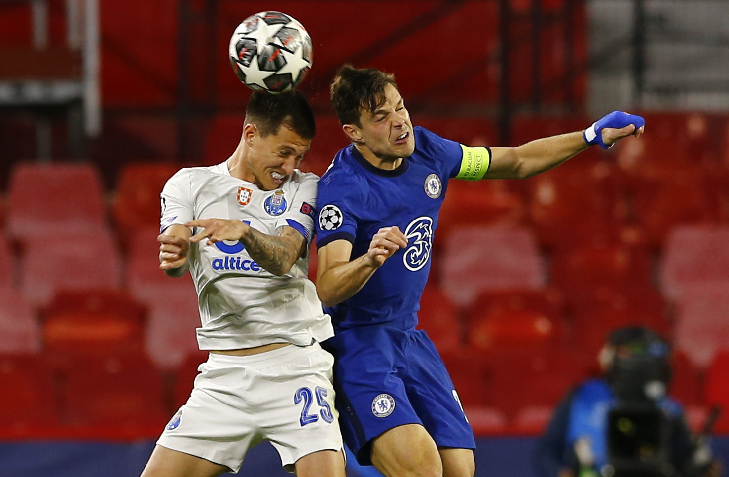 开云体育app-拜仁闷平波尔图，晋级半决赛仍遥遥无期()  第1张