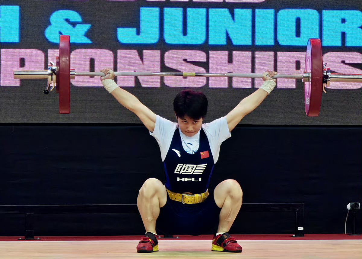 开云体育下载-重量级球队在赛场上展示实力，赢得掌声()  第2张