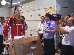 开云体育app-网坛巨星互称王，场面高潮连连球迷情绪高涨()  第1张