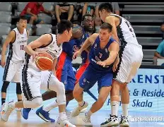 开云sports-篮球联赛季后赛战火重燃，球队争夺冠军()  第2张